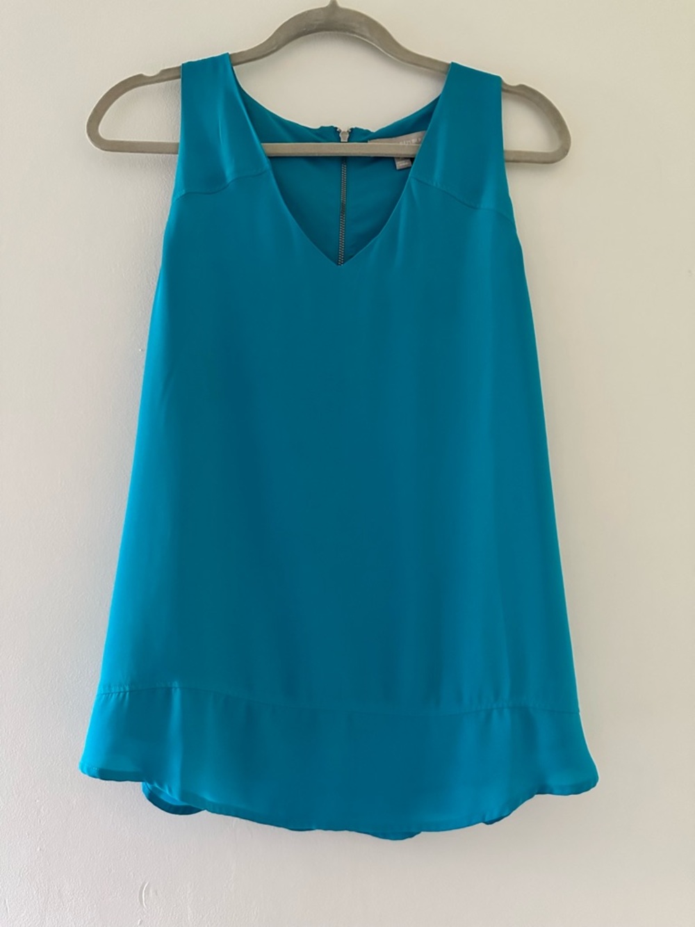 Banana Republic Turquoise V-Neck Sleeveless Camisole